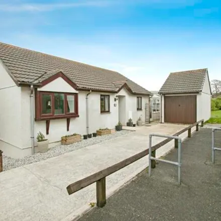 Buy this 3 bed house on Town Farm in Redruth, TR15 2XG