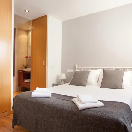 Rent this 1 bed apartment on Carrer de la Diputació in 403, 08001 Barcelona