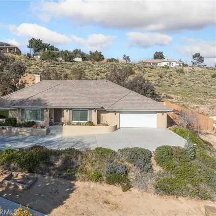 Buy this 3 bed house on Hesperia Golf & Country Club in 17970 Bangor Avenue, Hesperia