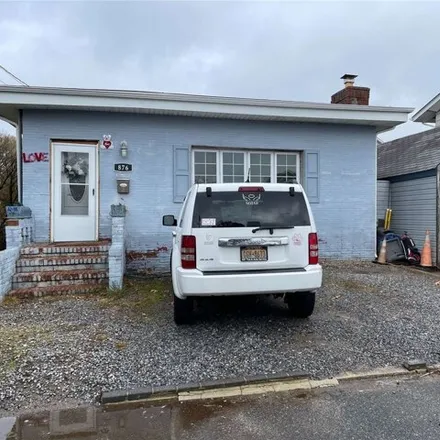 Buy this 2 bed house on 876 South 8th Street in Village of Lindenhurst, NY 11757
