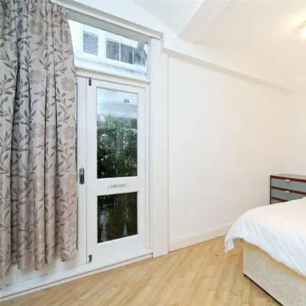 Image 2 - 107 Westbourne Terrace, London, W2 6QS, United Kingdom - Apartment for sale