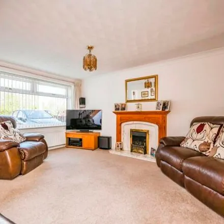 Image 2 - Lydiate Lane, Liverpool, Merseyside, L23 - House for sale