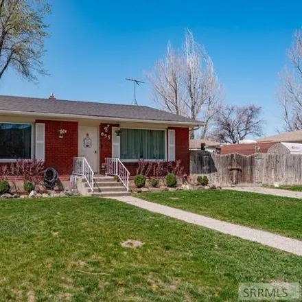 Buy this 4 bed house on 649 Cree Avenue in Pocatello, ID 83204