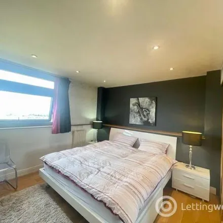 Image 1 - 15 Ravelston Heights, City of Edinburgh, EH4 3LX, United Kingdom - Apartment for rent
