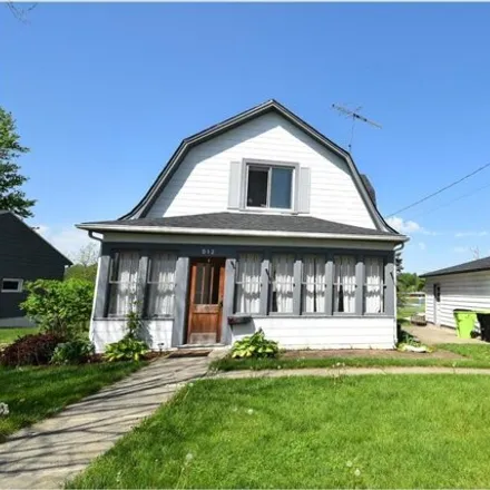 Buy this 3 bed house on Central Avenue in Zumbrota, Goodhue County
