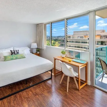 Rent this 1 bed condo on Honolulu