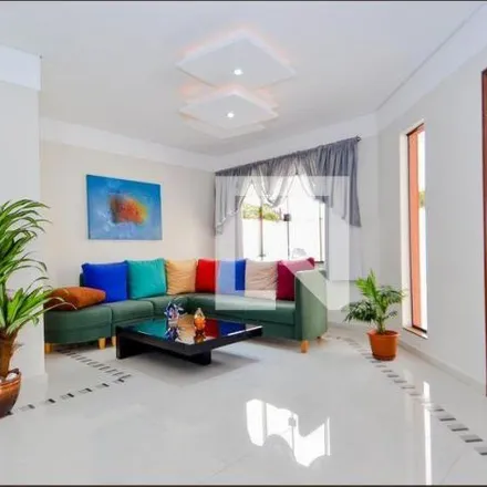 Buy this 3 bed house on Avenida Rio de Janeiro in 457, Avenida Rio de Janeiro