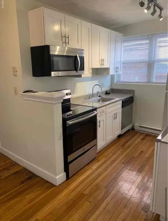 Rent this 1 bed apartment on 402 Highland Avenue