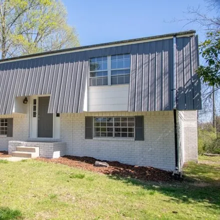 Buy this 3 bed house on 7826 Middle Valley Road in Valleybrook, Chattanooga