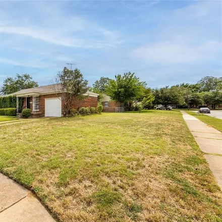 Buy this 3 bed house on 1557 Bradford Street in Irving, TX 75061