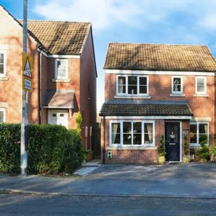 Buy this 3 bed house on 143 Lawefield Lane in Wakefield, WF2 8SX