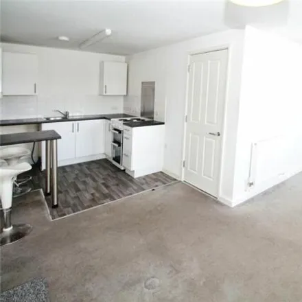 Image 3 - 4 George Place, Plymouth, PL1 3NZ, United Kingdom - Apartment for rent