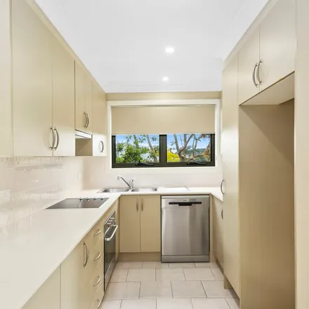 Rent this 3 bed townhouse on Bellevue Road in Figtree NSW 2525, Australia