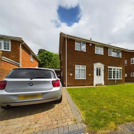 Rent this 4 bed house on Tattersall Close in Wokingham, RG40 2LP