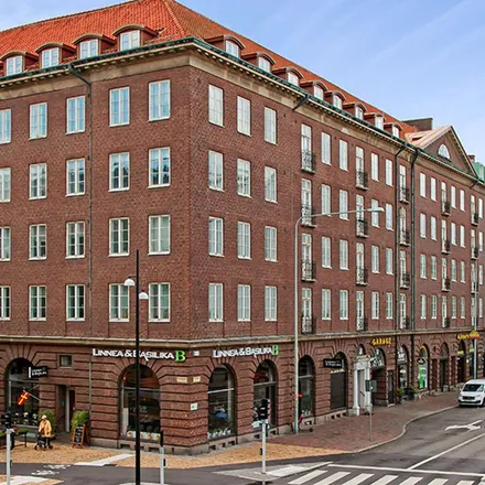 Rent this 3 bed apartment on Linnea & Basilika in Drottninggatan 17, 252 21 Helsingborg