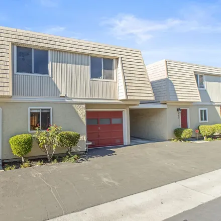 Buy this 3 bed townhouse on 712 Vera Avenue in Redwood City, CA 94063