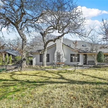 Rent this 4 bed house on Meadowbrook Lane in Trophy Club, TX