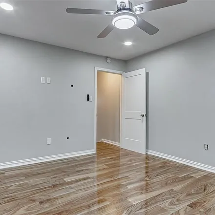 Rent this 2 bed apartment on unnamed road in Houston, TX