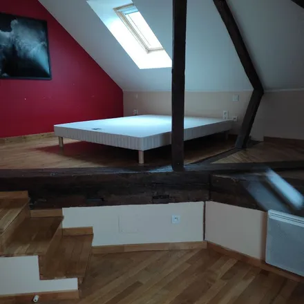 Rent this 3 bed apartment on Randstad in 26 Promenade du Grand Mail, 72400 La Ferté-Bernard