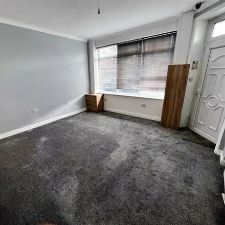 Image 5 - Double Dragon, 21 Leeds Road, Castleford, WF10 5HE, United Kingdom - House for sale