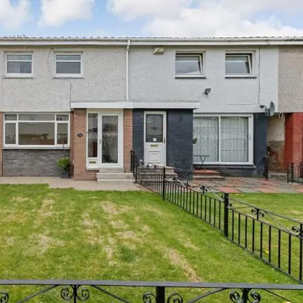 Buy this 2 bed townhouse on Huntingtower Road in Barrachnie, Glasgow