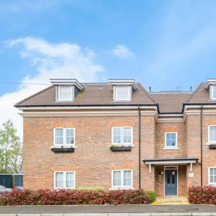 Buy this 1 bed apartment on Mill Road in Ewell, KT17 4EZ