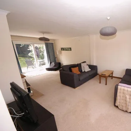 Image 2 - Raymer Road, Penenden Heath, ME14 2JQ, United Kingdom - House for rent