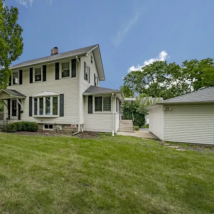 Buy this 3 bed house on 713 Warrenville Road in Wheaton, IL 60189