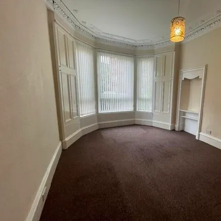Image 2 - Lochleven Road, Glasgow, G42 - Apartment for rent