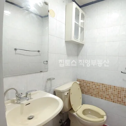 Image 6 - 서울특별시 서초구 반포동 720-8 - Apartment for rent