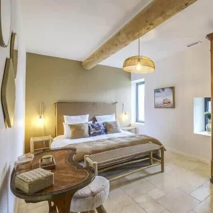 Rent this 5 bed house on 13210 Saint-Rémy-de-Provence