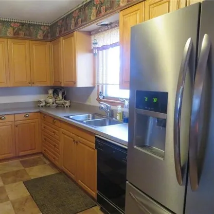 Image 7 - 1447 Stevens Avenue North, Anderson Court, Glencoe, MN 55336, USA - House for sale