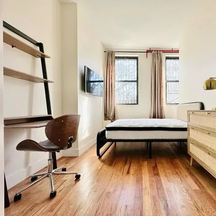 Rent this 7 bed room on 195 Menahan St in Brooklyn, NY 11237
