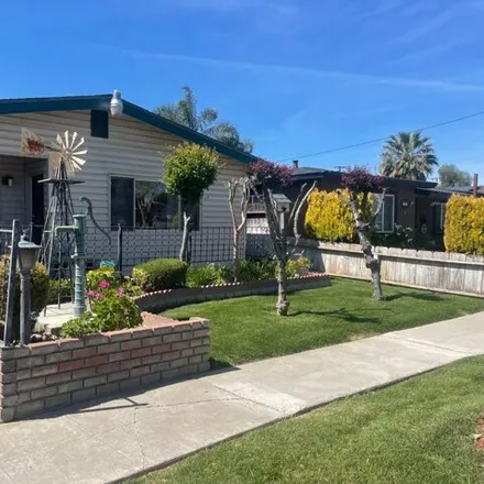 Buy this 3 bed house on 229 E Street in Los Banos, CA 93635
