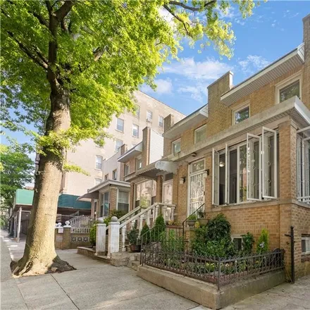 Image 1 - 8614 4th Avenue, New York, NY 11209, USA - House for sale