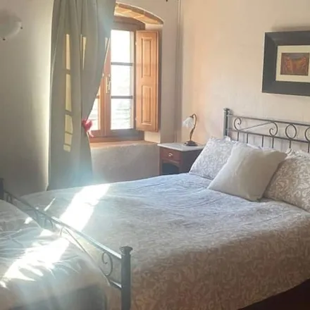 Rent this 2 bed house on Castellina in Chianti in Via Chiantigiana, Castellina Scalo SI