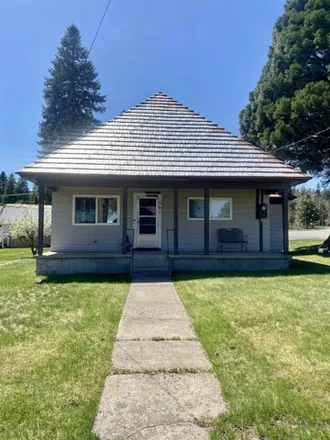 Buy this 3 bed house on 595 Quincy Avenue in McCloud, Siskiyou County
