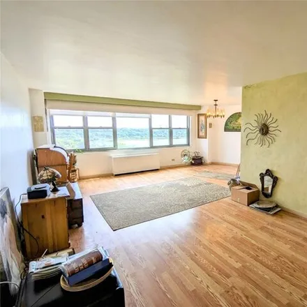 Buy this studio apartment on Fairview in 61-20 Grand Central Parkway, New York