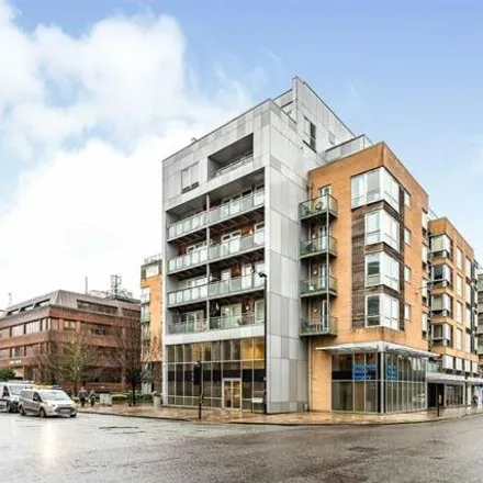 Rent this 2 bed apartment on Telephone House Pharmacy in 71 High Street, Lansdowne Hill