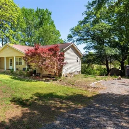 Buy this 3 bed house on 451 Pine Ridge Road in Duncan, SC 29334