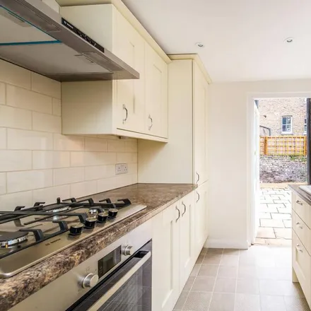 Image 4 - 60 Carthew Road, London, W6 0DX, United Kingdom - Townhouse for rent