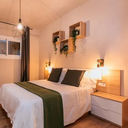 Rent this 7 bed room on Carrer de Balmes in 327, 08006 Barcelona