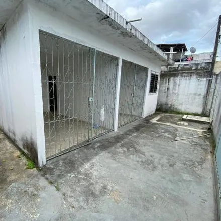 Buy this 3 bed house on Rua Maria de C. Guimarães in Cidade Universitária, Maceió - AL