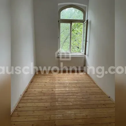 Rent this 3 bed apartment on Förderschule Wilhelm-Leyendecker (FLE) in Thielenstraße, 50825 Cologne