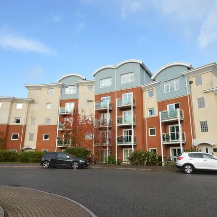 Rent this 2 bed apartment on 9-15 Foxboro Road in Redhill, RH1 1TD