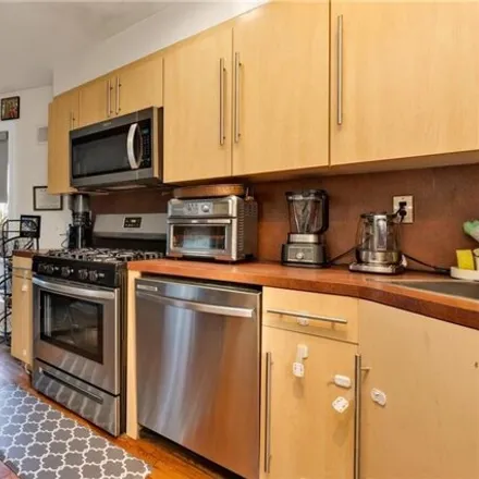 Image 7 - 55 Poplar Avenue, New York, NY 10309, USA - Duplex for sale