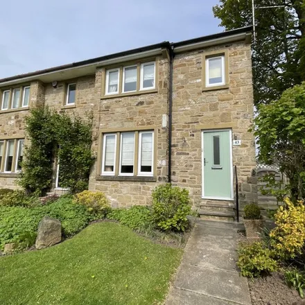 Rent this 3 bed duplex on Harlow Manor Park in Harrogate, HG2 0HH