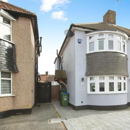 Buy this 3 bed duplex on Budleigh Crescent in London, DA16 1DW