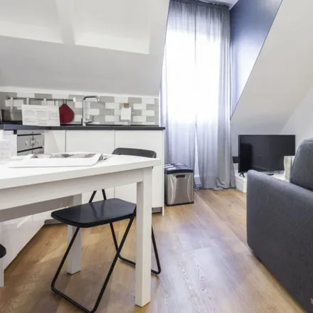 Rent this 1 bed apartment on Il chiosco di Mimì in Piazzale Antonio Baiamonti, 20154 Milan MI