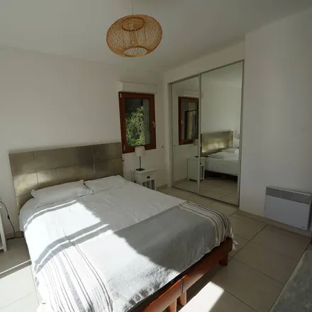 Rent this 2 bed house on 06140 Tourrettes-sur-Loup